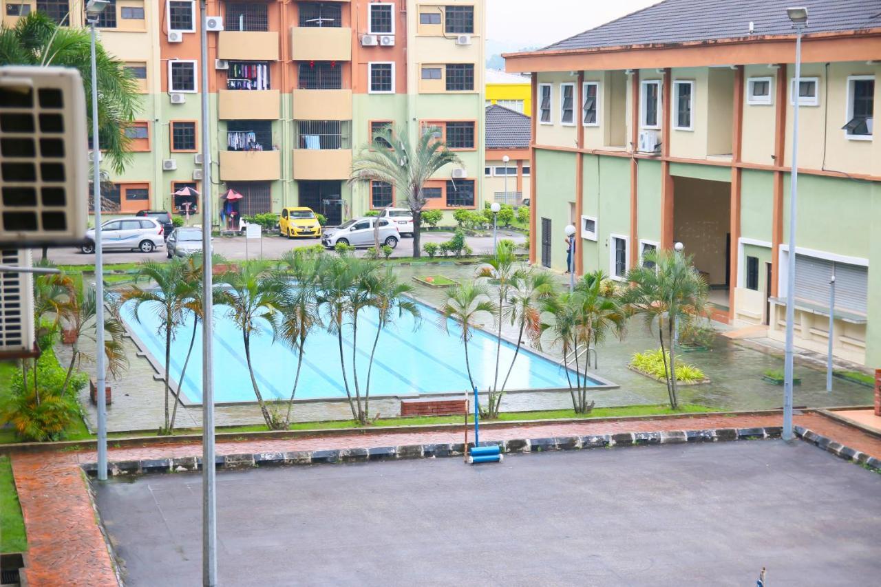 Puteh Shah Alam